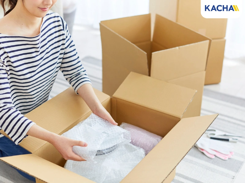 คัดแยกของก่อนจัดเข้าเก็บห้องเก็บของ