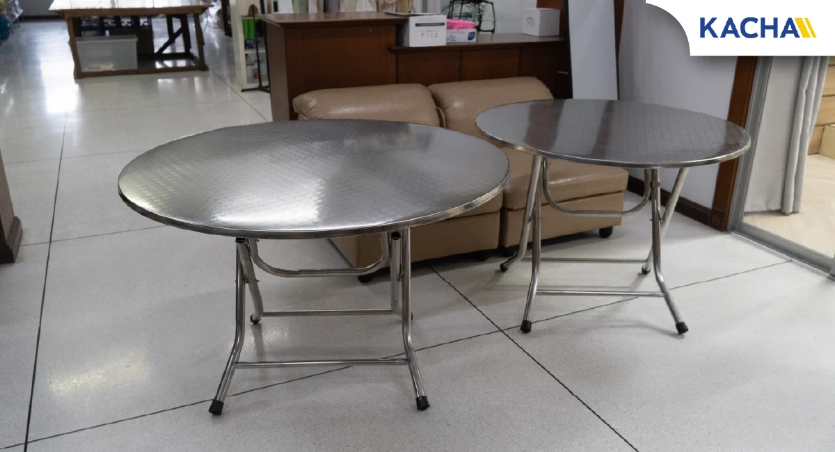 SS-RT real product01-100 โต๊ะกลมสแตนเลส พับได้ วางในห้อง พร้อมใช้งาน