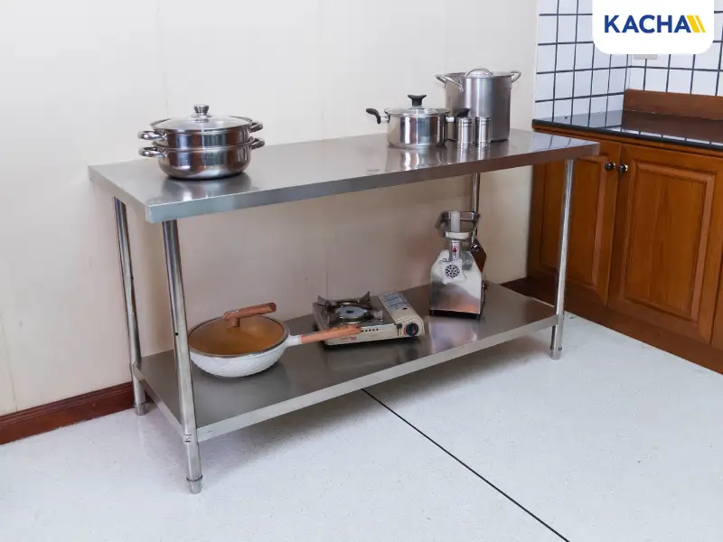 ชั้นวางของด้านล่างของโต๊ะสแตนเลส