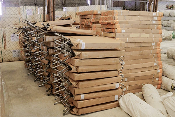 ภาพการจัดส่ง โต๊ะสแตนเลส KACHA